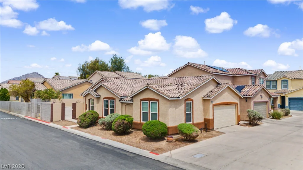 4974 Miners Ridge, Las Vegas, NV 89122