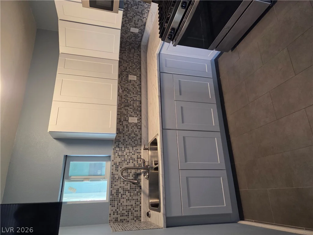 420 Huntly, Las Vegas, NV 89145