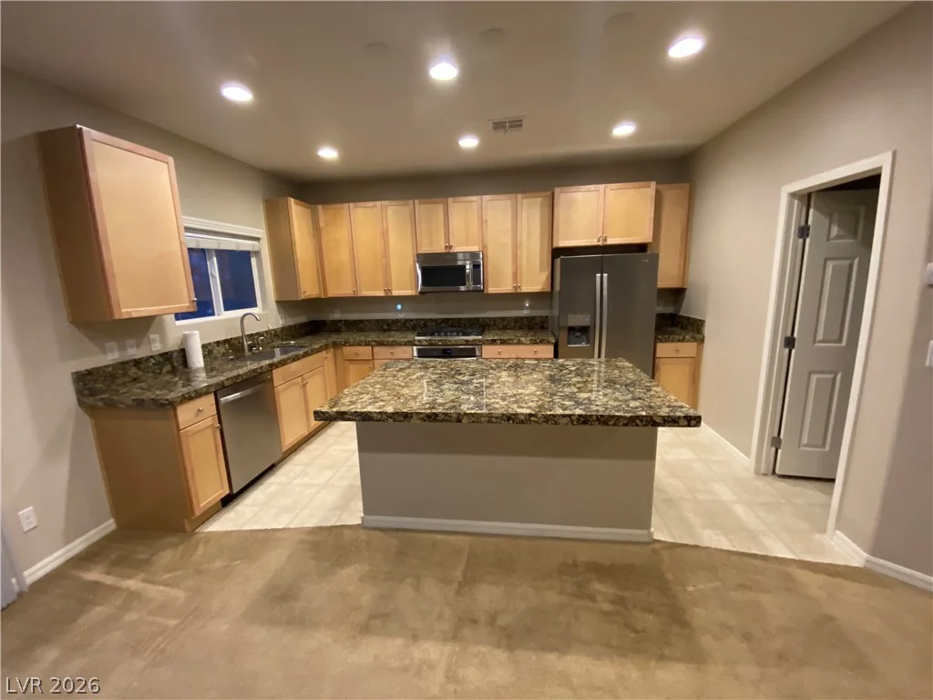 8065 Ancient Oaks, Las Vegas, NV 89113