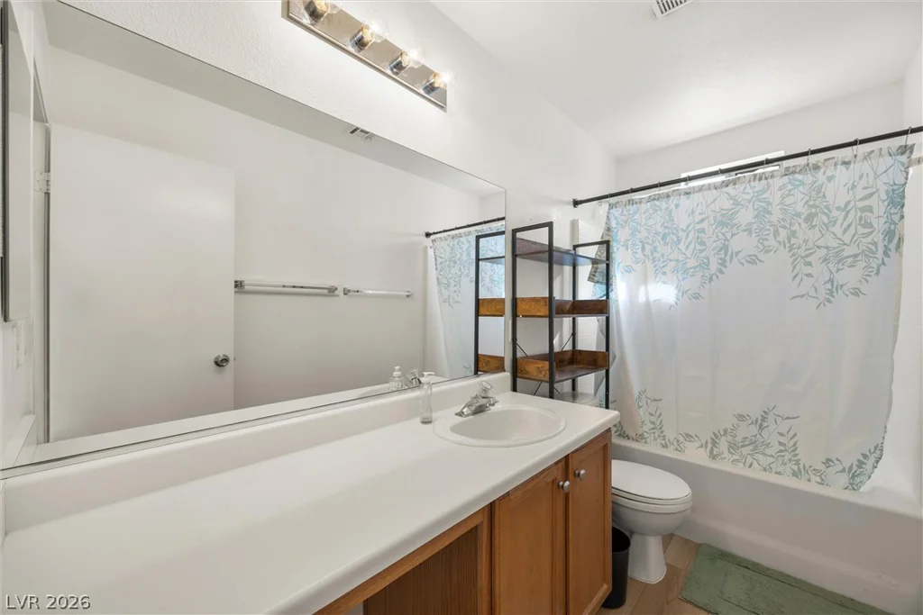 7707 Whitesboro, Las Vegas, NV 89139