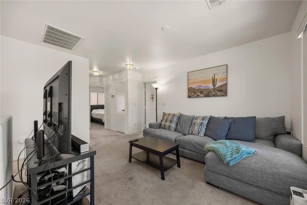 7707 Whitesboro, Las Vegas, NV 89139