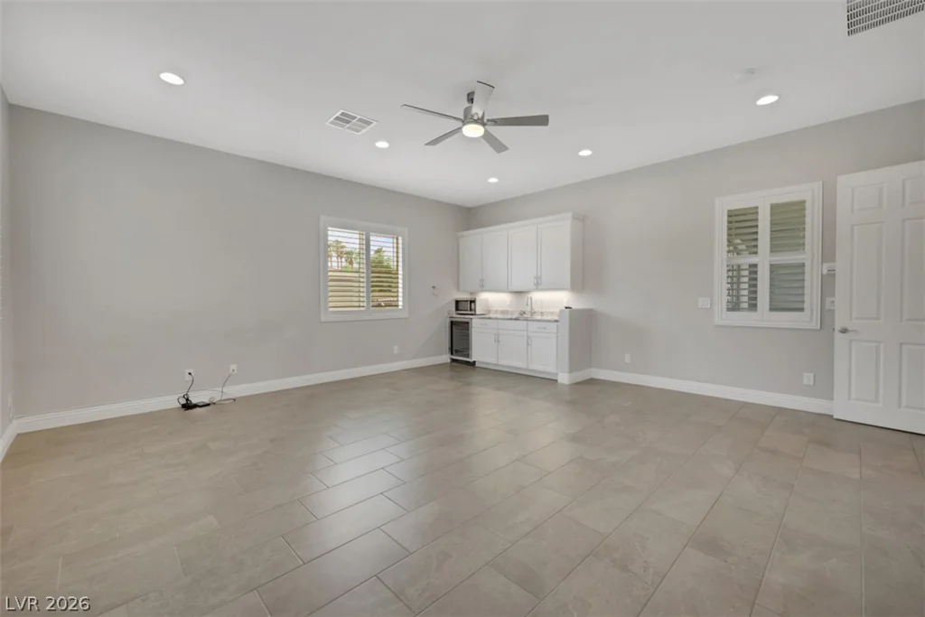 8425 Tenaya, Las Vegas, NV 89113