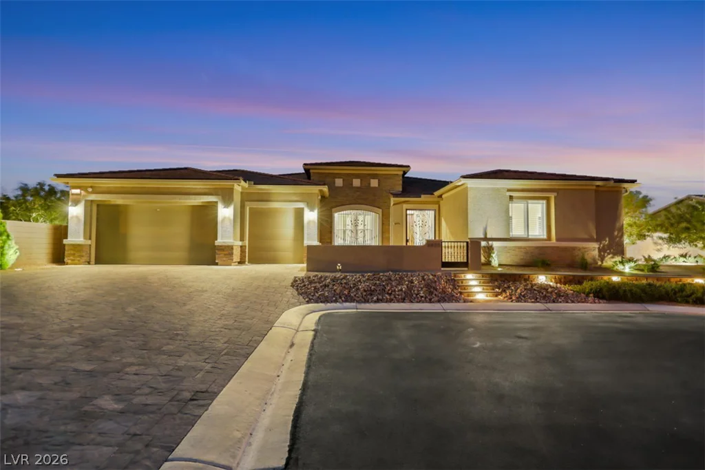 8425 Tenaya, Las Vegas, NV 89113