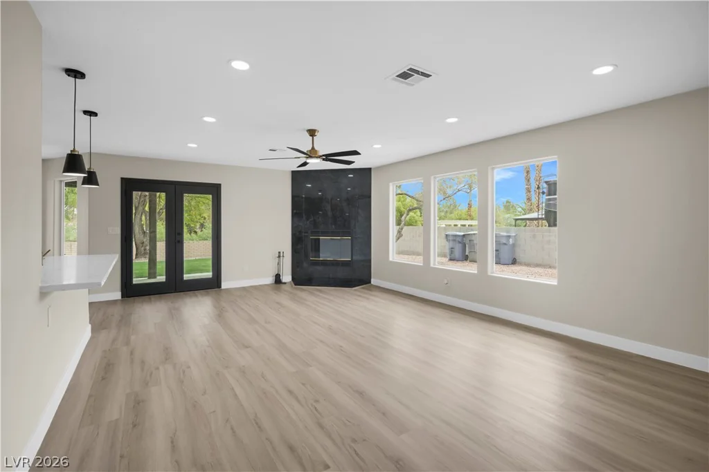 3150 Tenaya, Las Vegas, NV 89117