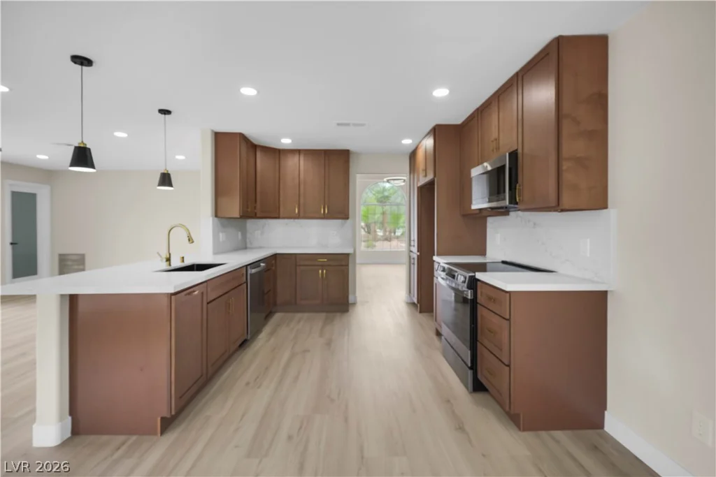 3150 Tenaya, Las Vegas, NV 89117