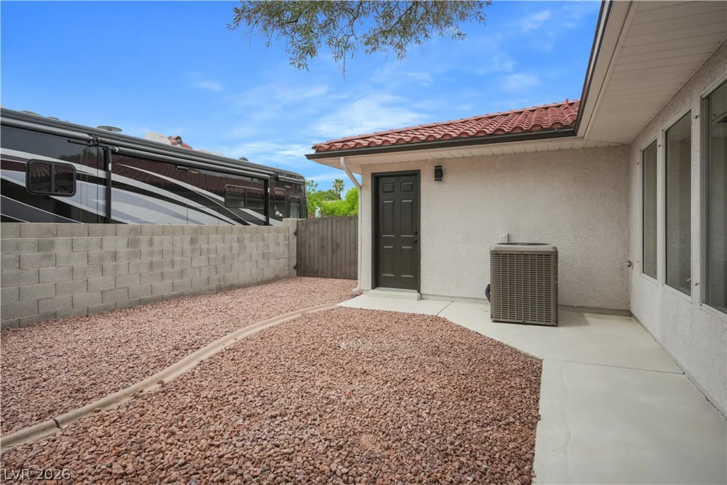 3150 Tenaya, Las Vegas, NV 89117