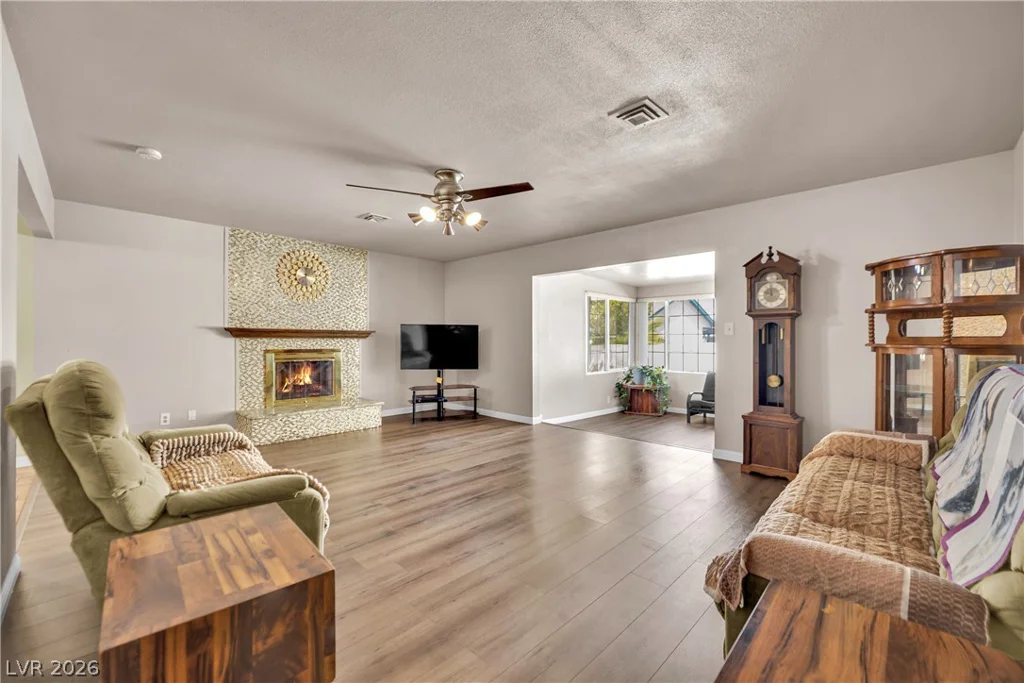 5412 Del Monte, Las Vegas, NV 89146