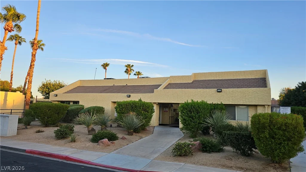 3604 Braewood, Las Vegas, NV 89121