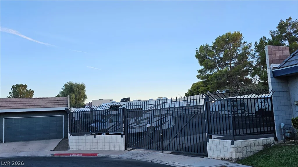 3604 Braewood, Las Vegas, NV 89121