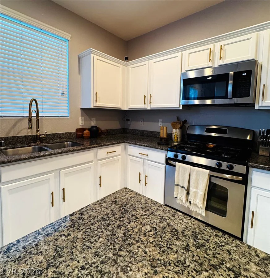 10486 HIGHLANDS RIVER, Las Vegas, NV 89141