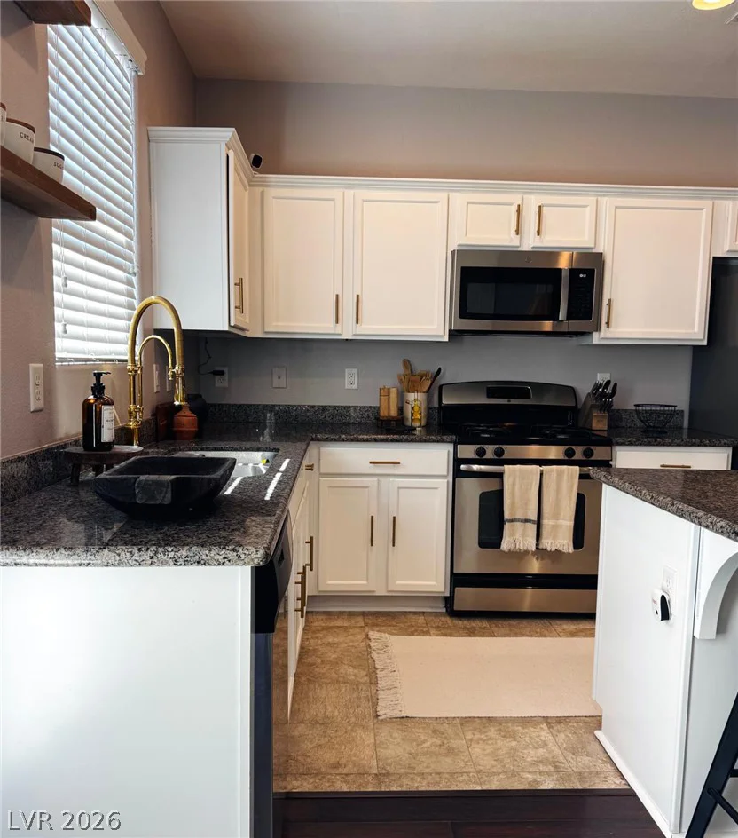 10486 HIGHLANDS RIVER, Las Vegas, NV 89141