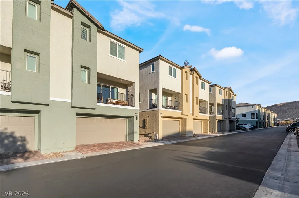6818 Truffle Gray, Las Vegas, NV 89148