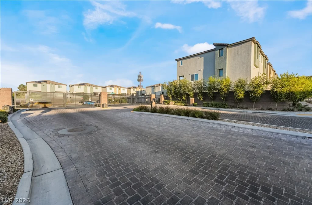 6818 Truffle Gray, Las Vegas, NV 89148