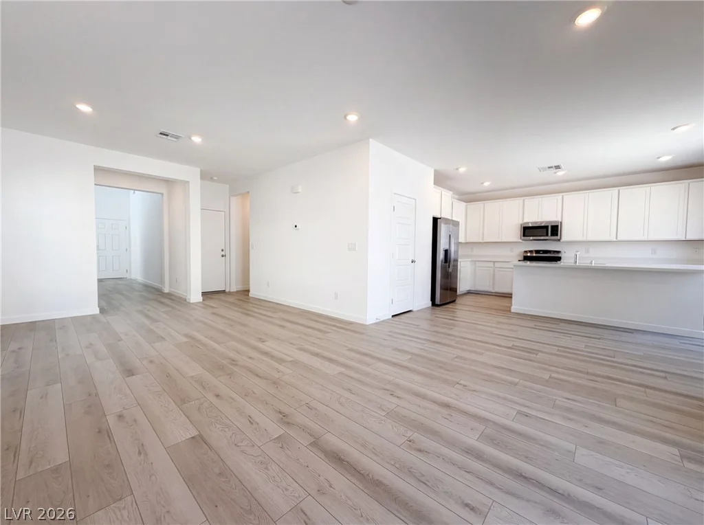 8364 Caldera Hills, Las Vegas, NV 89147