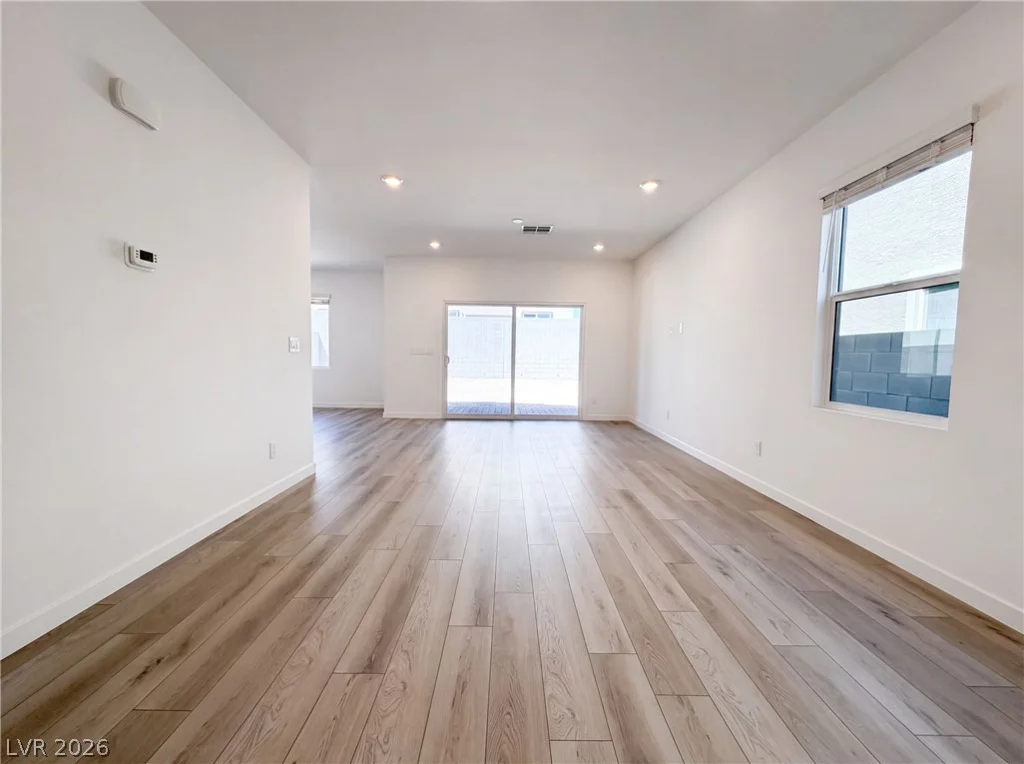 8364 Caldera Hills, Las Vegas, NV 89147