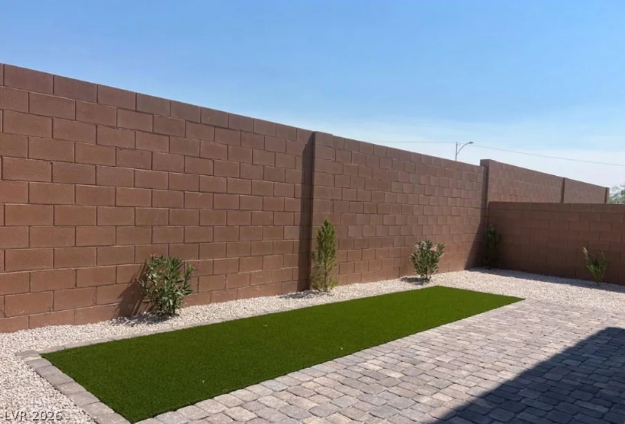 1926 Majalis, Las Vegas, NV 89106