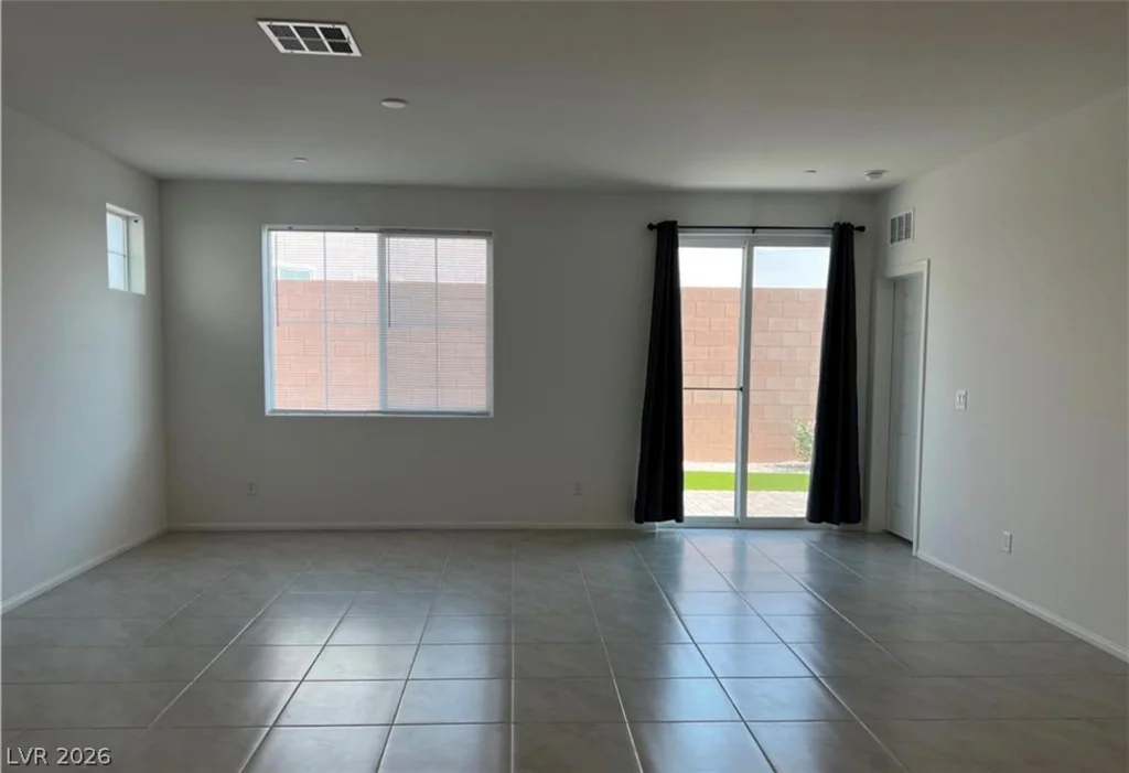 1926 Majalis, Las Vegas, NV 89106
