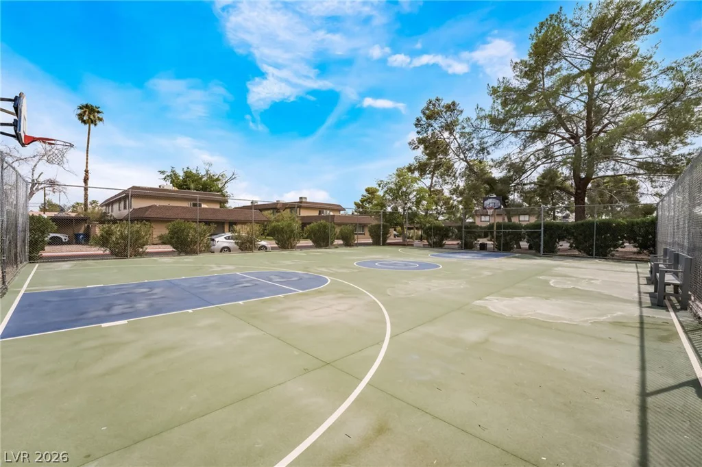 6135 Meadowgrass, Las Vegas, NV 89103