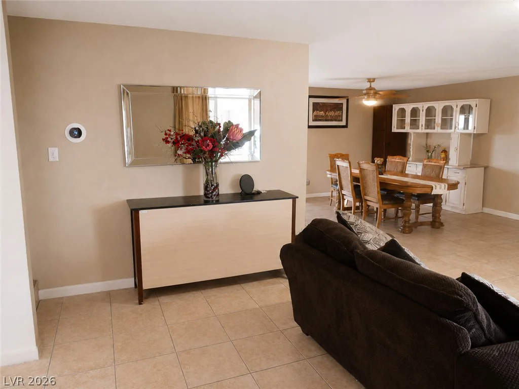 905 Zola, Las Vegas, NV 89145