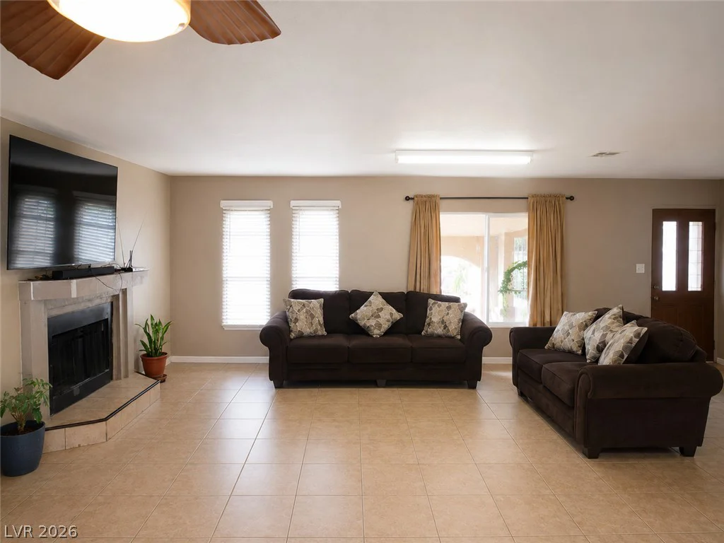905 Zola, Las Vegas, NV 89145