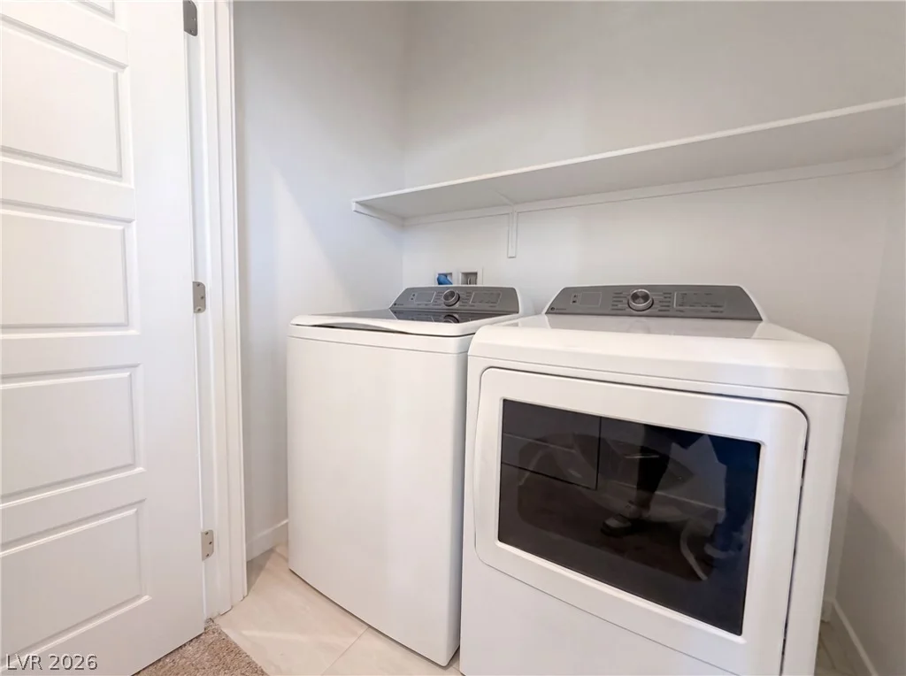305 Crescent Glow, Henderson, NV 89015