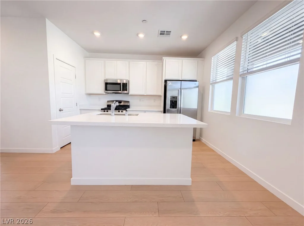 305 Crescent Glow, Henderson, NV 89015