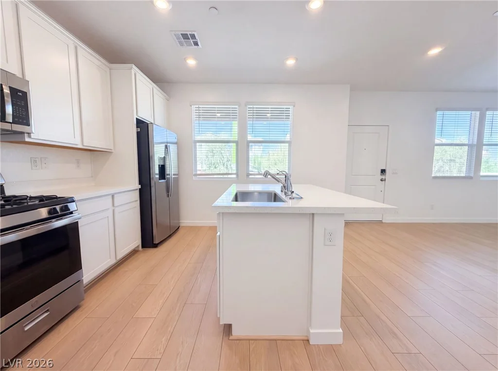 305 Crescent Glow, Henderson, NV 89015