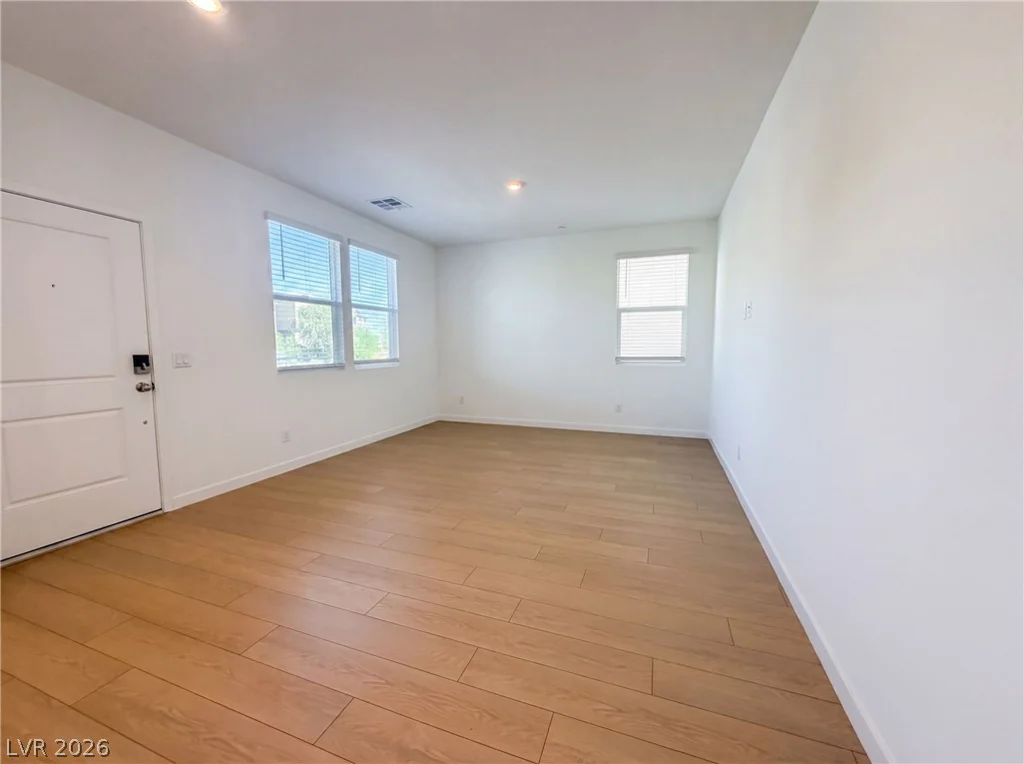 305 Crescent Glow, Henderson, NV 89015