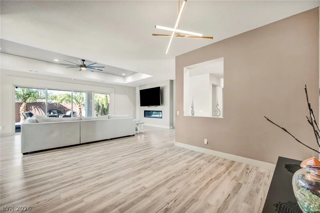 4395 Conough, Las Vegas, NV 89129