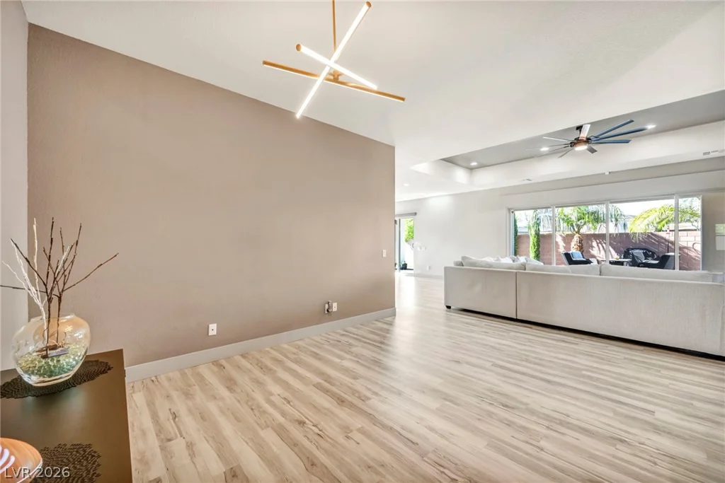 4395 Conough, Las Vegas, NV 89129