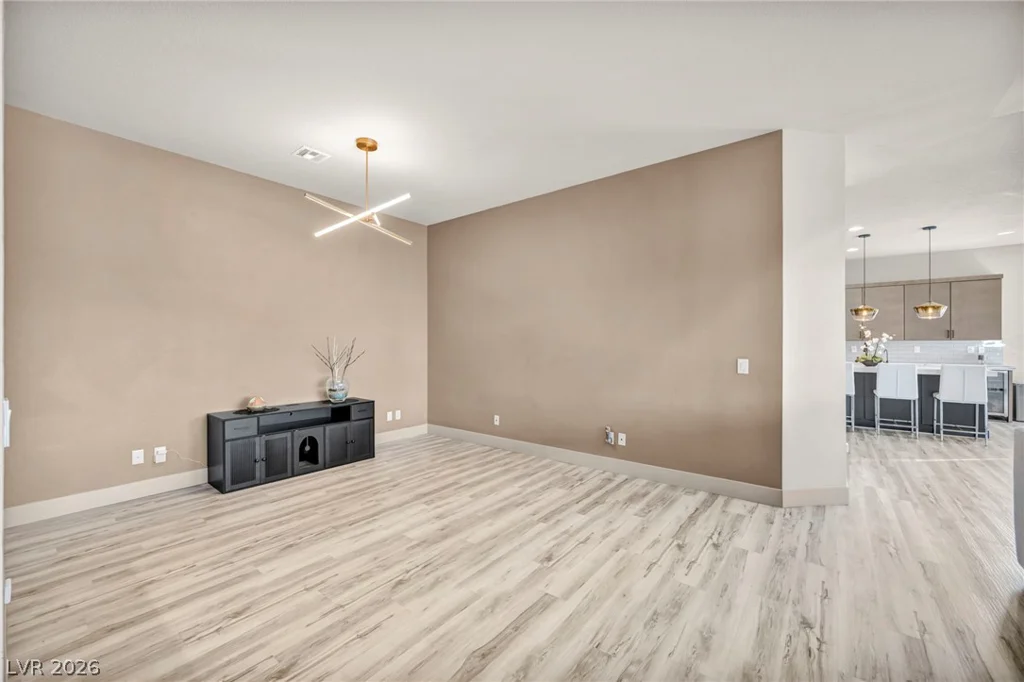 4395 Conough, Las Vegas, NV 89129
