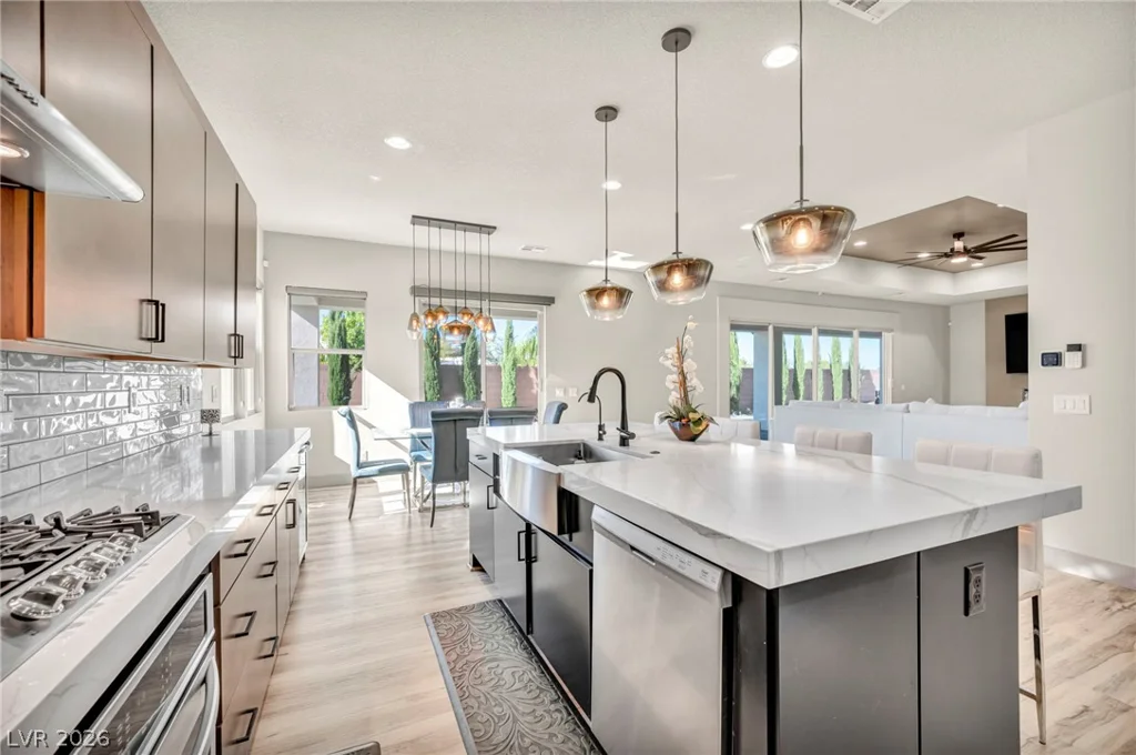 4395 Conough, Las Vegas, NV 89129