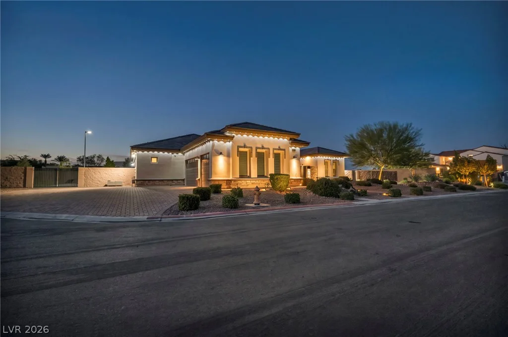 4395 Conough, Las Vegas, NV 89129