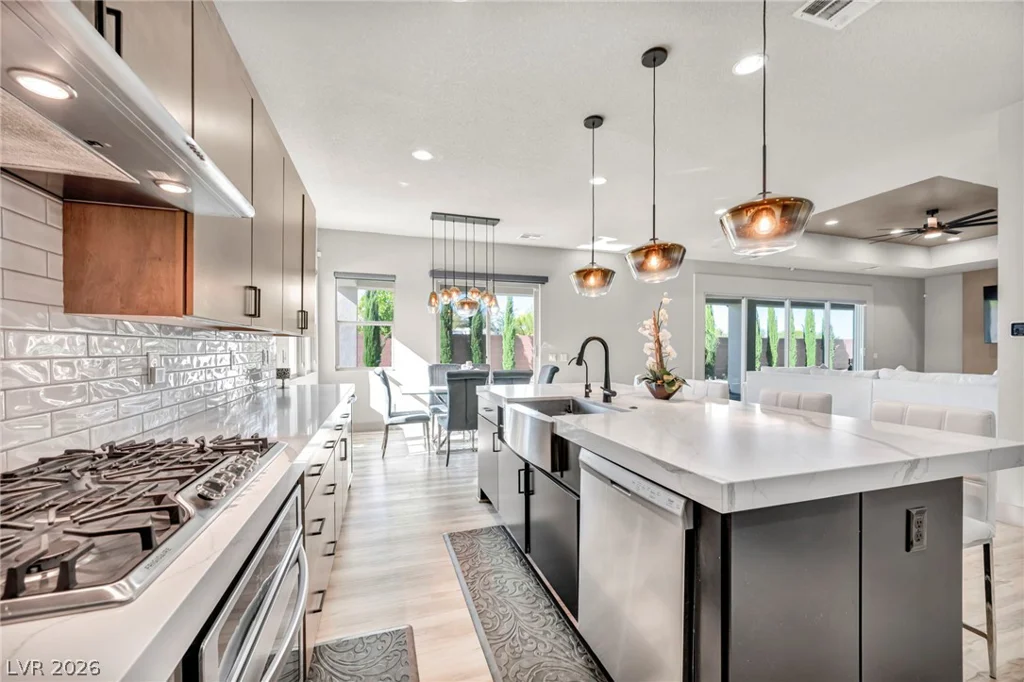 4395 Conough, Las Vegas, NV 89129