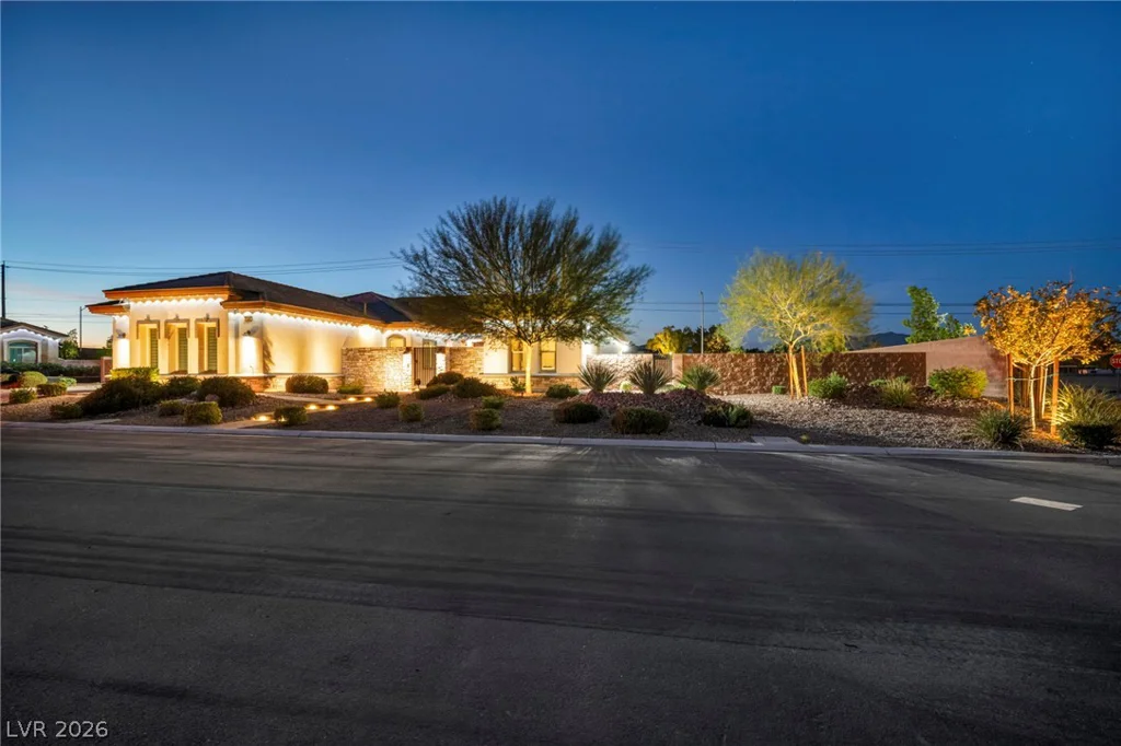 4395 Conough, Las Vegas, NV 89129