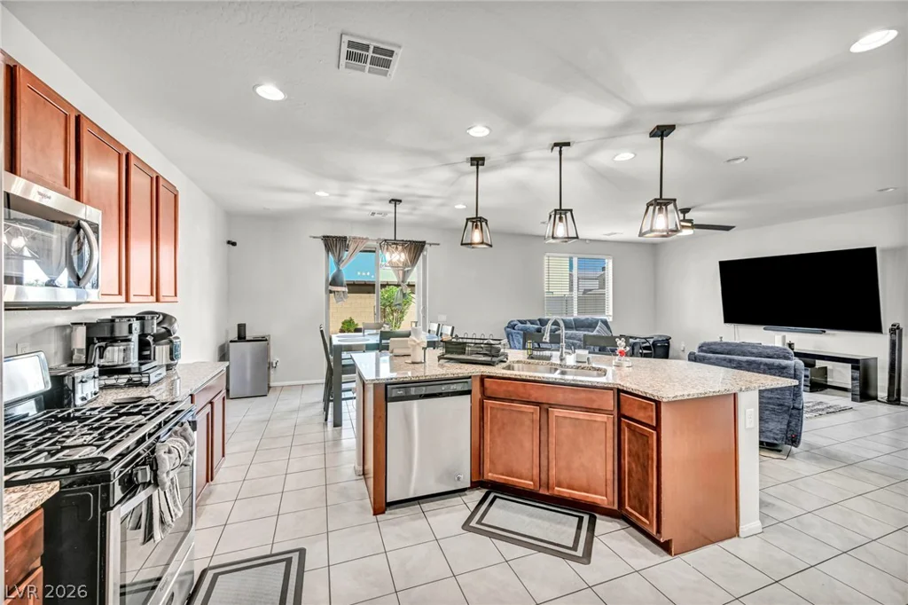 5612 Hill Cliff, North Las Vegas, NV 89031