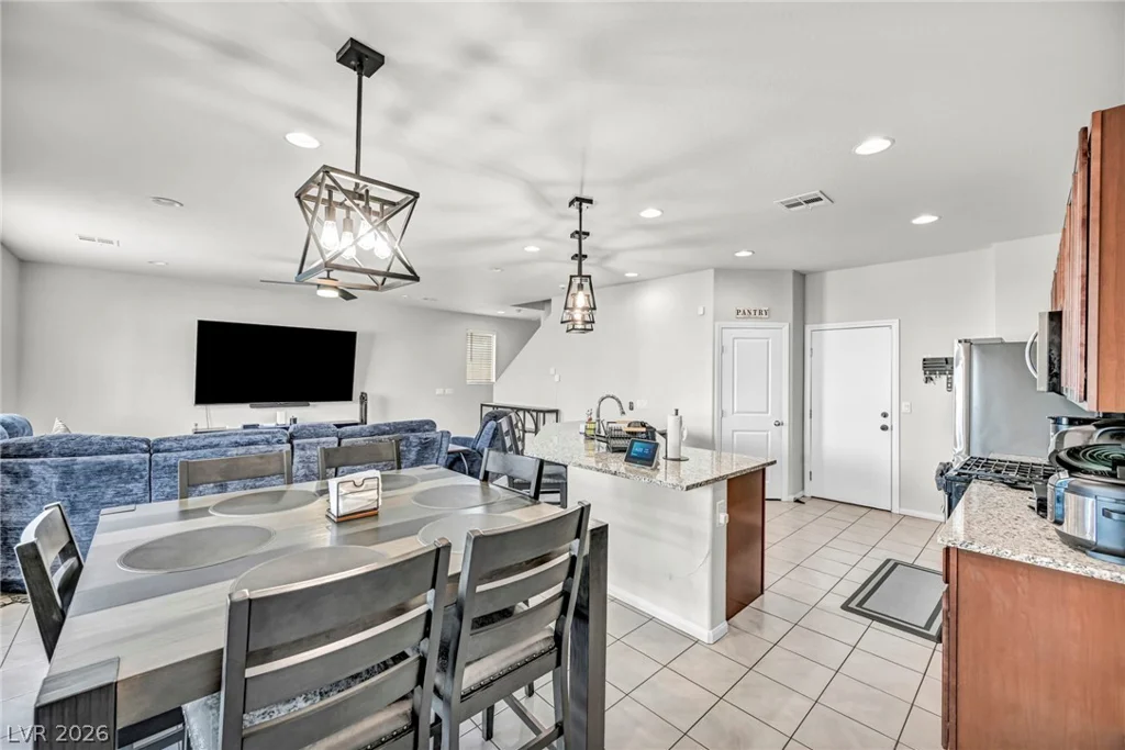 5612 Hill Cliff, North Las Vegas, NV 89031