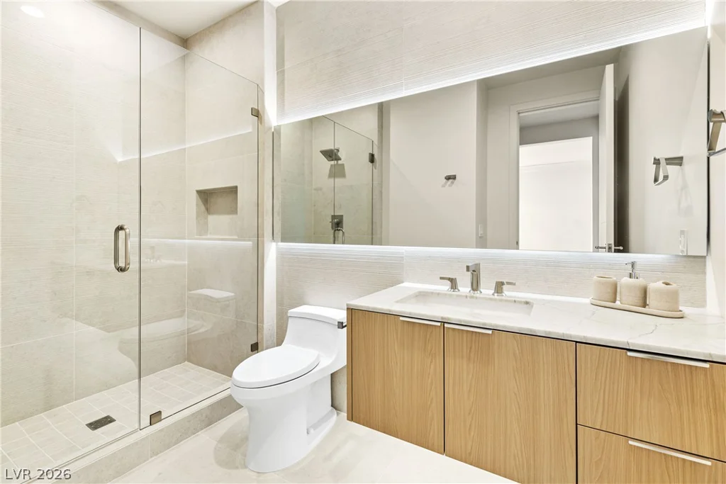 2847 Queens Courtyard, Las Vegas, NV 89109