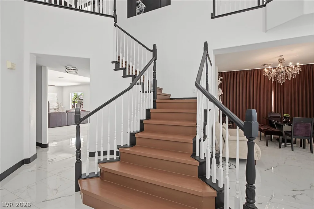 5560 Kings Row, Las Vegas, NV 89148