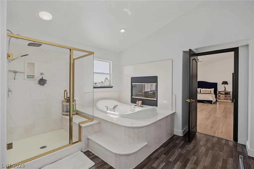5560 Kings Row, Las Vegas, NV 89148