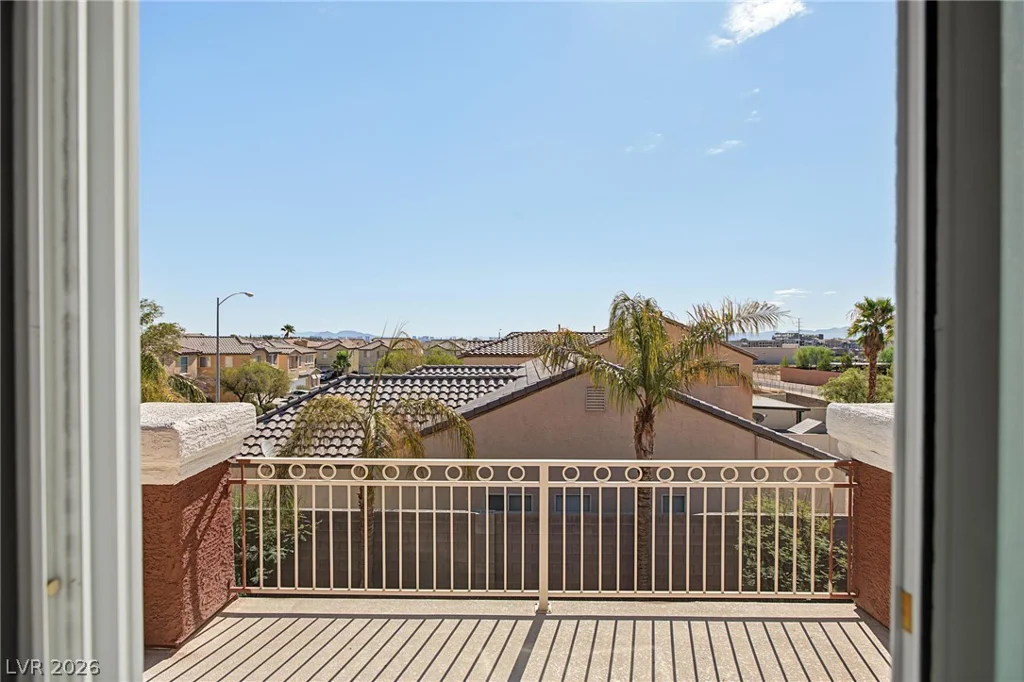 5560 Kings Row, Las Vegas, NV 89148