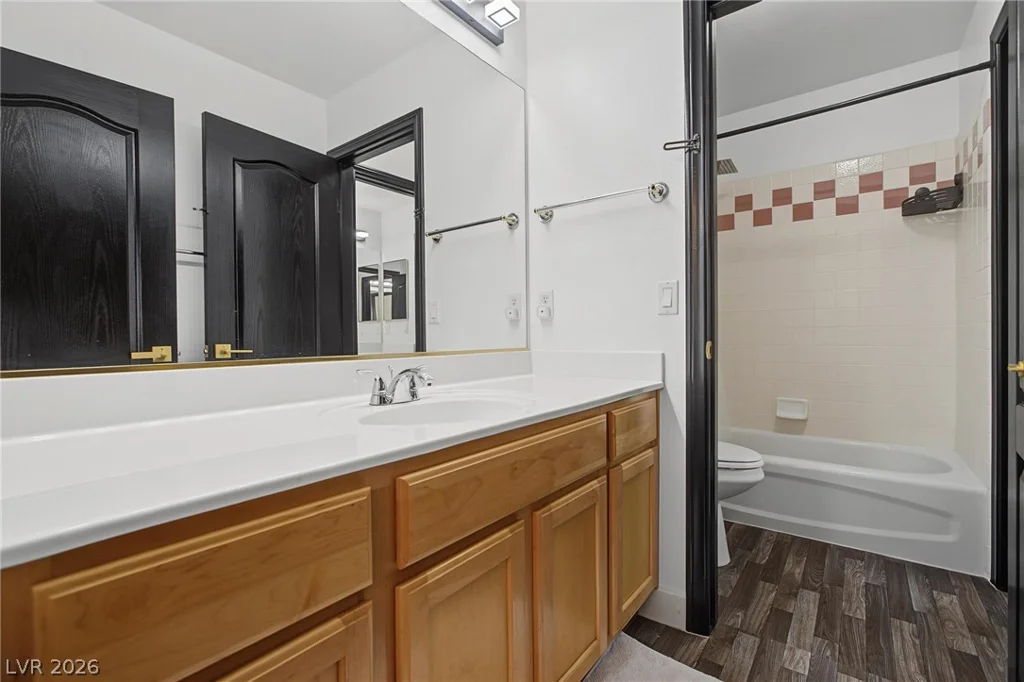 5560 Kings Row, Las Vegas, NV 89148