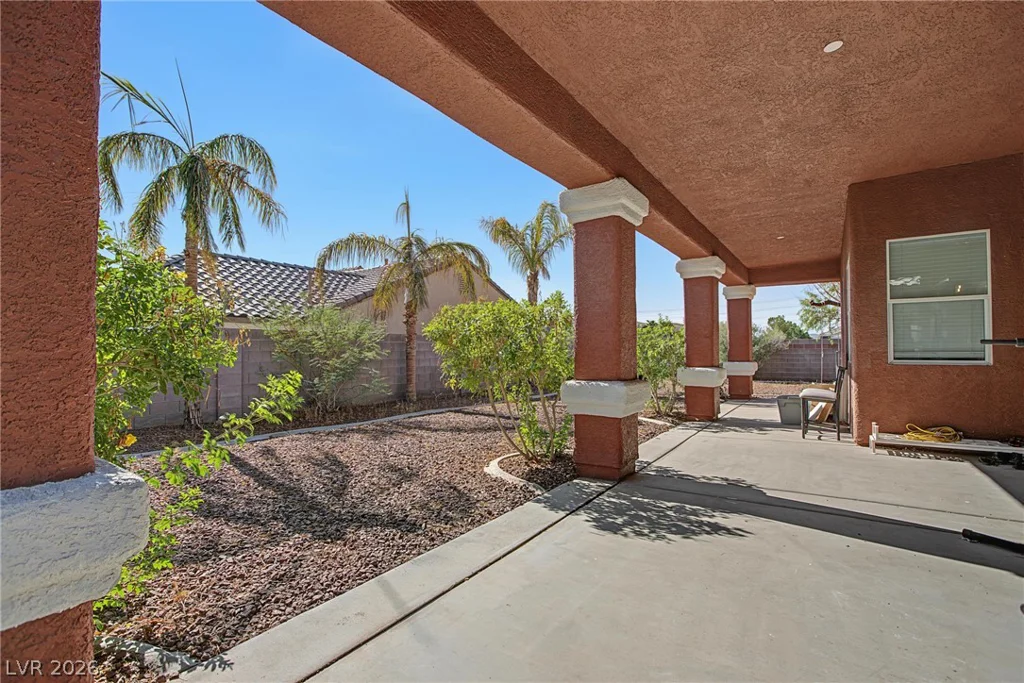 5560 Kings Row, Las Vegas, NV 89148