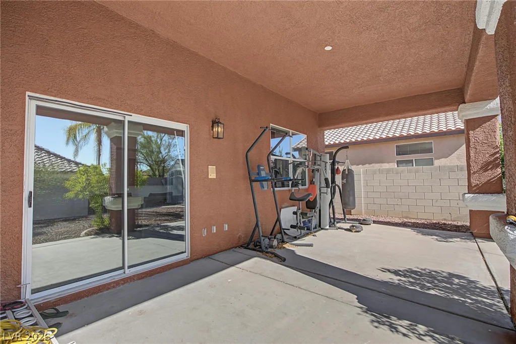 5560 Kings Row, Las Vegas, NV 89148