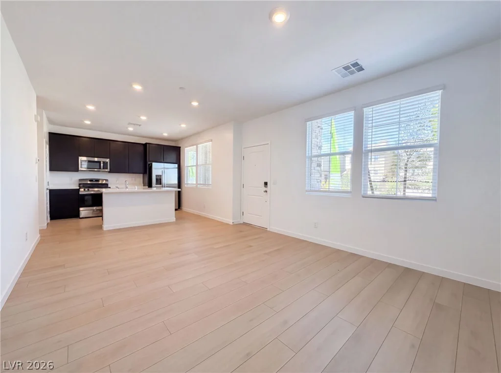 313 Crescent Glow, Henderson, NV 89015