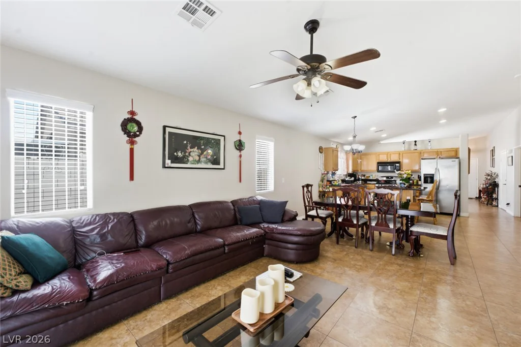 1229 Jarbridge, Las Vegas, NV 89110