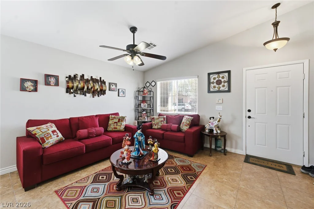 1229 Jarbridge, Las Vegas, NV 89110
