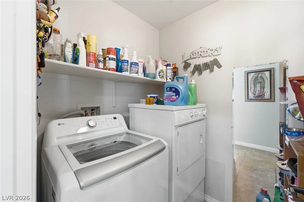 1229 Jarbridge, Las Vegas, NV 89110