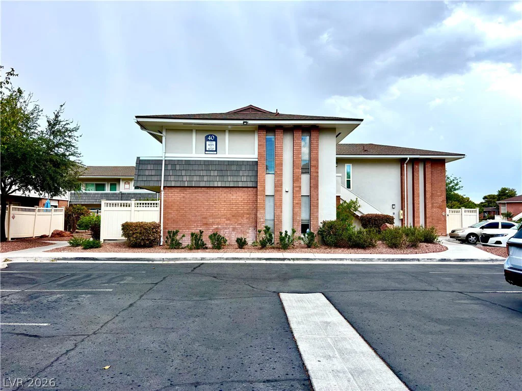 2838 Geary, Las Vegas, NV 89109