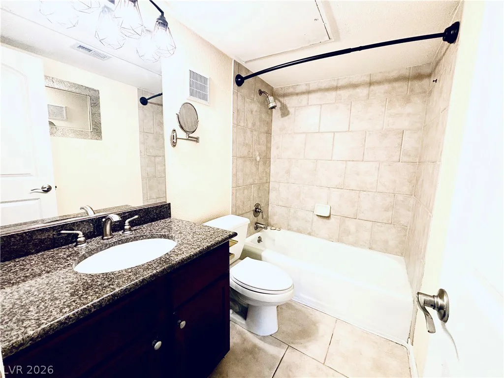 2838 Geary, Las Vegas, NV 89109